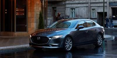 Mazda презентовала новую тройку