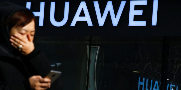 Huawei отвергла обвинения со стороны США